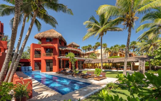 Jade Bay 8 – 8 Bedroom Beachfront Villa