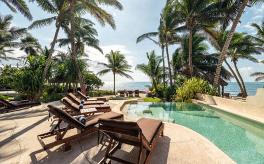 Jade Bay 9 – 7 Bedroom Beachfront Villa